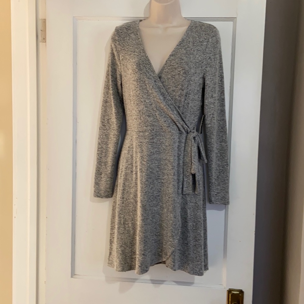 Express gray wrap dress - Sz S - NWT